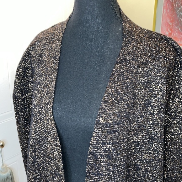 🆕Alfani Prima  Luxe metallic gold/black knit w/faux fur btm panel cardigan ✨ - Picture 7 of 13